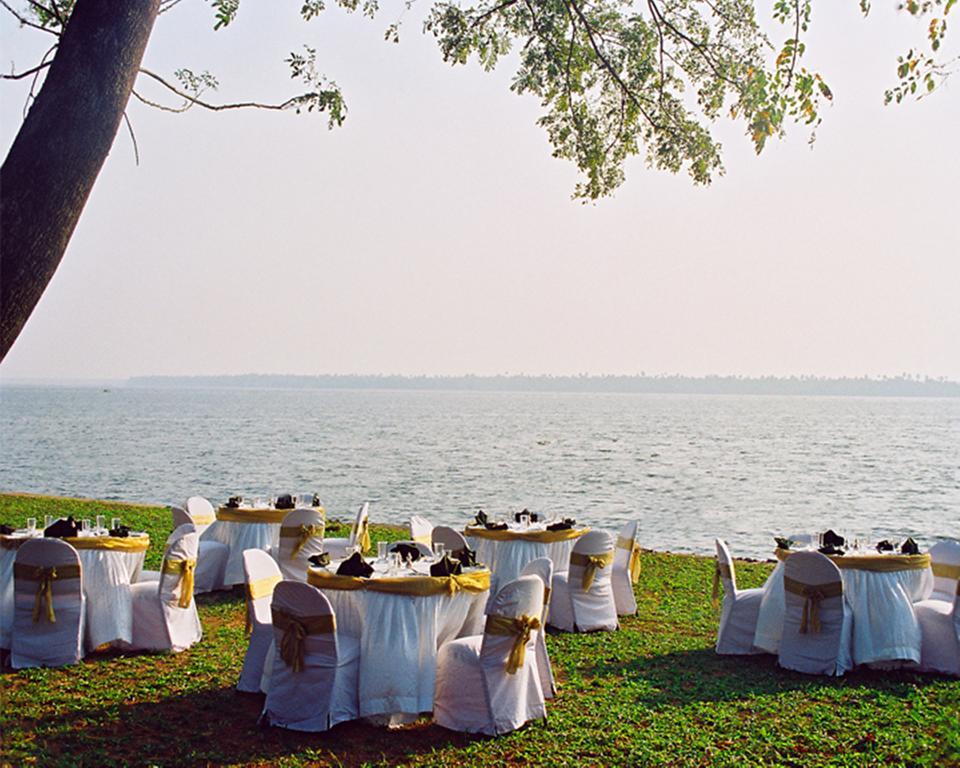 Отель Olam On The Lake Коччи Экстерьер фото